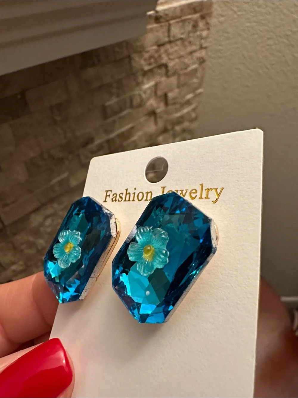 Fashion Jewelry vibrant faceted
